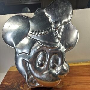 Vintage Wilton Band‎ Leader Mickey Mouse Cake Pan 1976 Baking Disney Retired